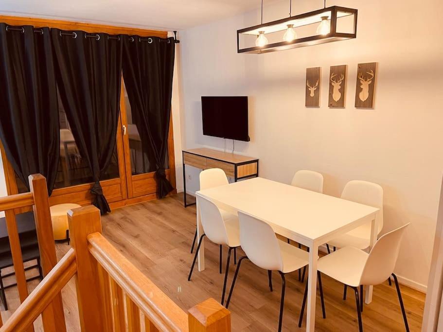 Magnifique T3 Duplex 6 Pers Avec Parking Prive. Apartment *